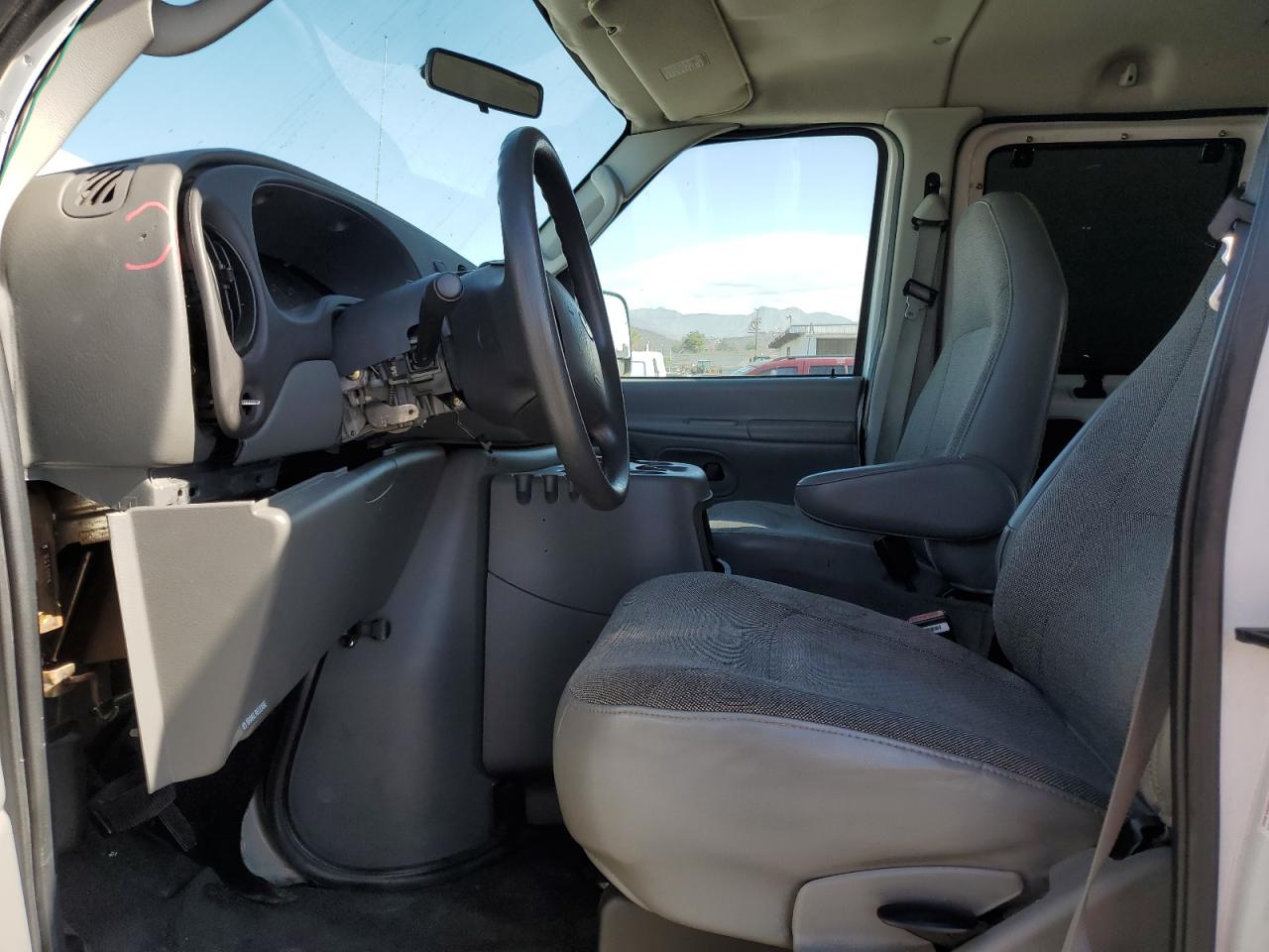 2004 Ford Econoline E350 Super Duty Wagon VIN: 1FBSS31L84HB49247 Lot: 85927295