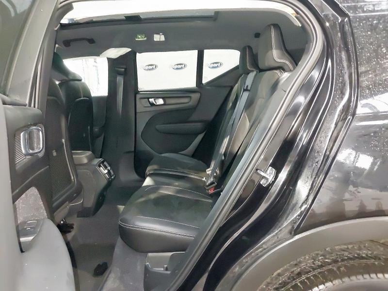 2019 VOLVO XC40 2.0 D3 R DESIGN 5DR