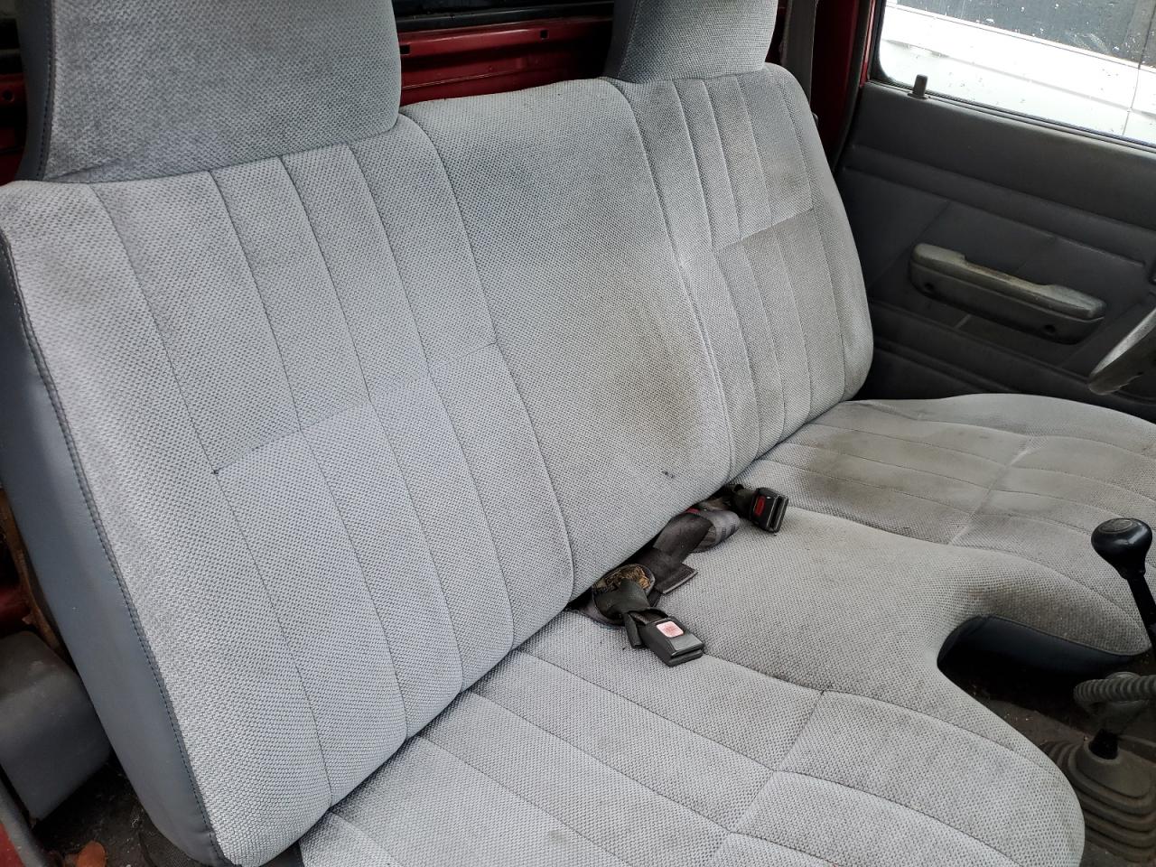 1994 Toyota Pickup 1/2 Ton Short Wheelbase Dx VIN: 4TARN01P7RZ277284 Lot: 84396245