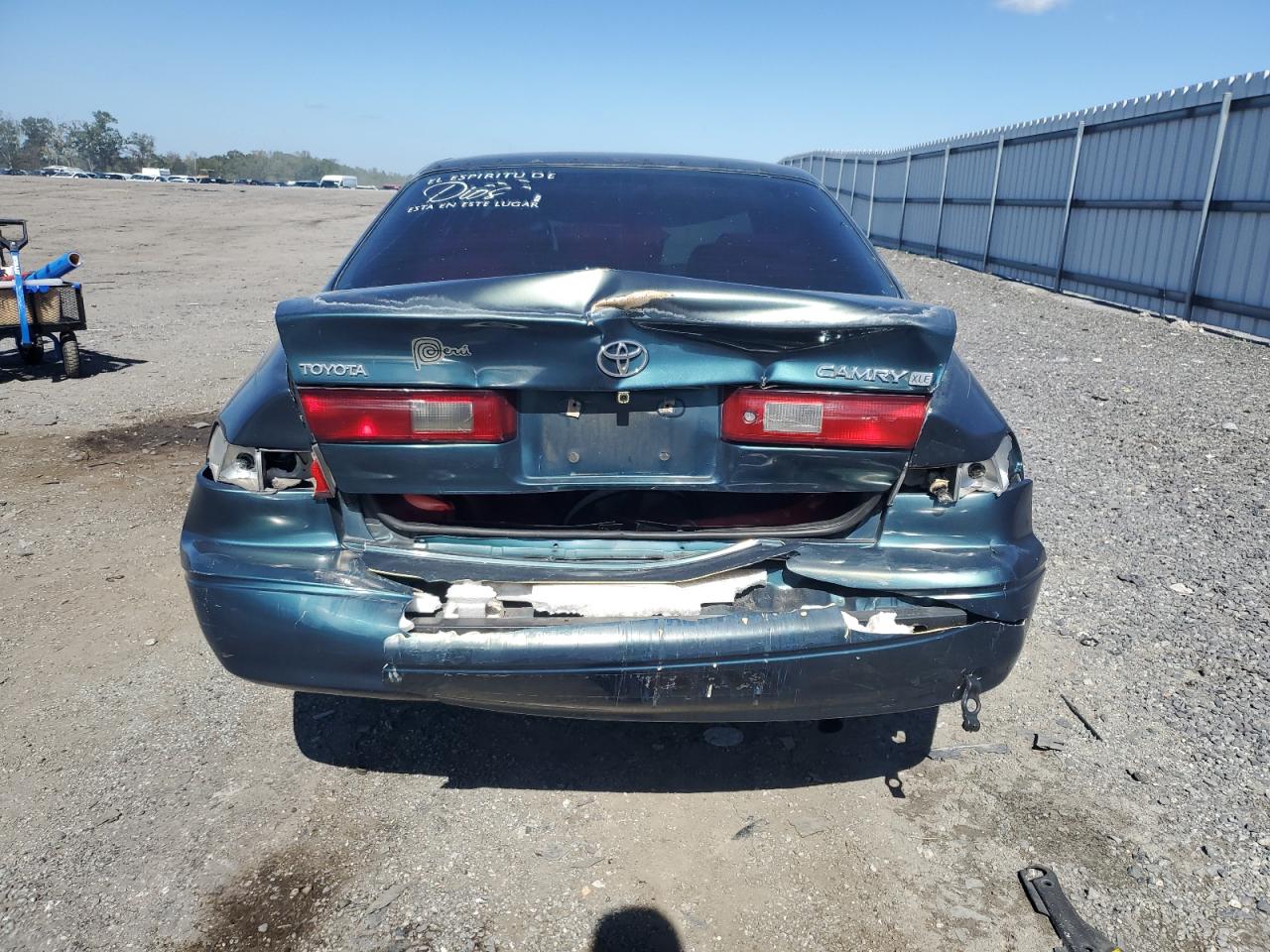 1998 Toyota Camry Ce VIN: 4T1BG28K6WU370968 Lot: 84880935