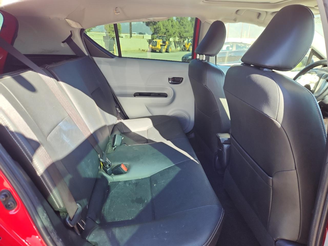 2012 Toyota Prius C VIN: JTDKDTB37C1025529 Lot: 87105305