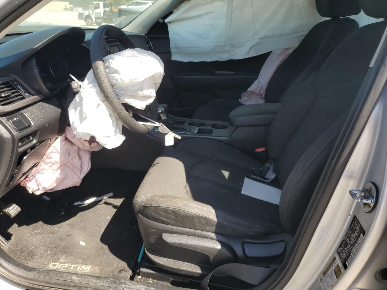 2016 Kia Optima Lx VIN: 5XXGT4L3XGG078877 Lot: 84642455