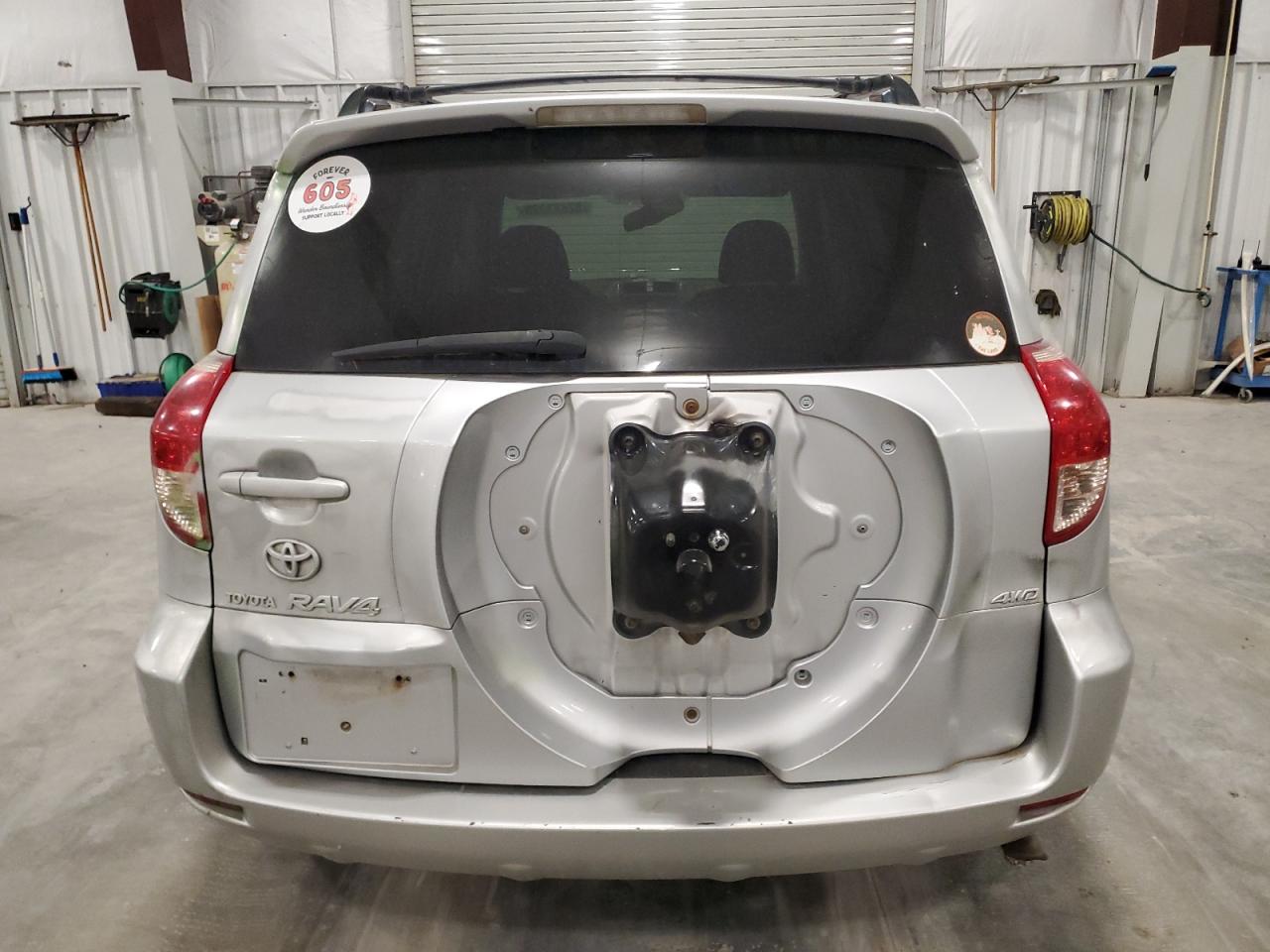 2008 Toyota Rav4 Sport VIN: JTMBK32V385041377 Lot: 82623335