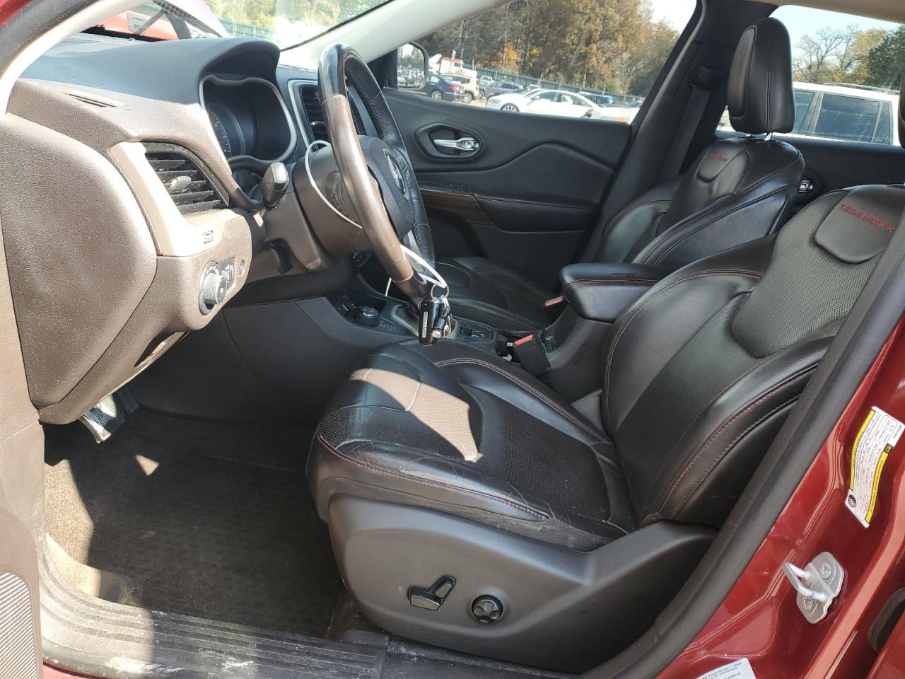 2015 Jeep Cherokee Trailhawk VIN: 1C4PJMBS7FW614339 Lot: 90843675