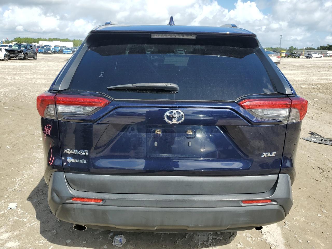 2019 Toyota Rav4 Xle Premium VIN: JTMC1RFV1KD014468 Lot: 85842555