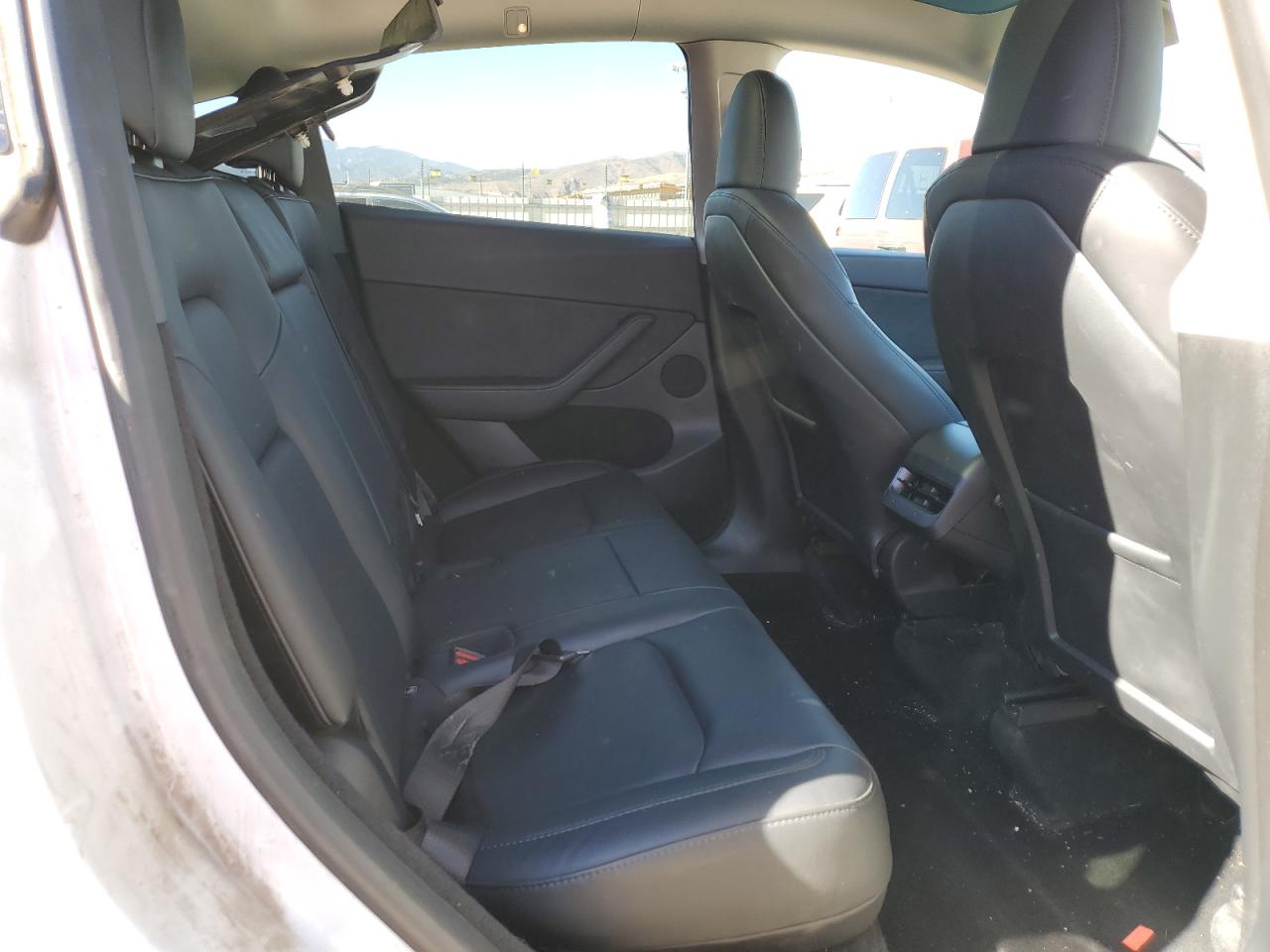 2023 Tesla Model Y VIN: 7SAYGDEE4PF885232 Lot: 90145735