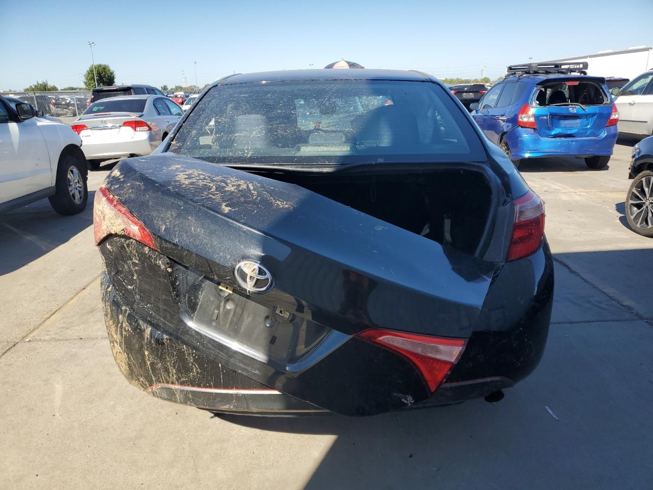 2017 Toyota Corolla L VIN: 5YFBURHE9HP640971 Lot: 82287665