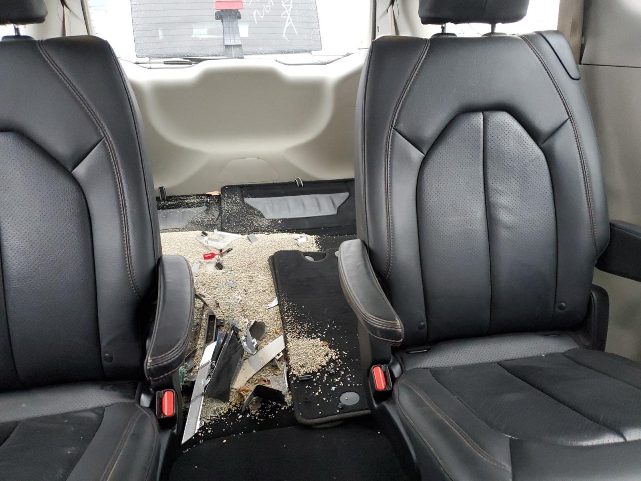 2020 Chrysler Pacifica Touring L VIN: 2C4RC1BG4LR131750 Lot: 90693585