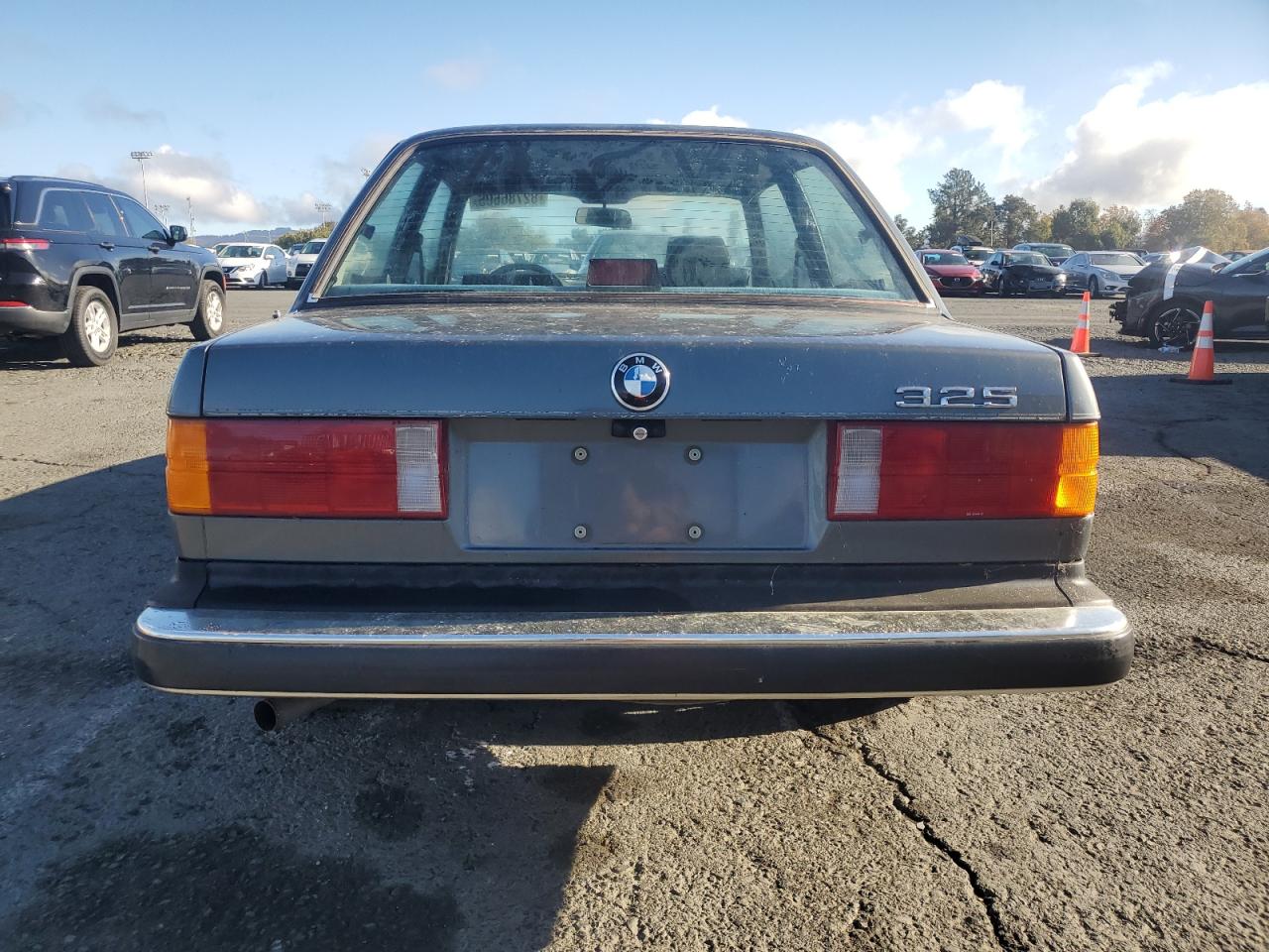 1986 BMW 325 E VIN: WBAAB5403G9675625 Lot: 82786605