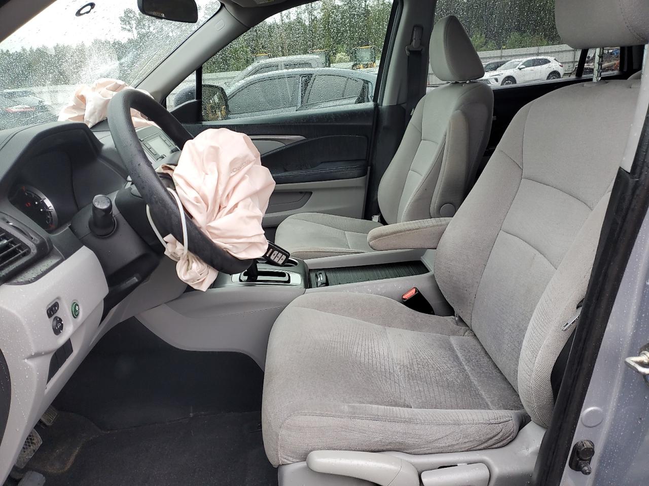 2018 Honda Pilot Lx VIN: 5FNYF5H12JB009670 Lot: 89930975