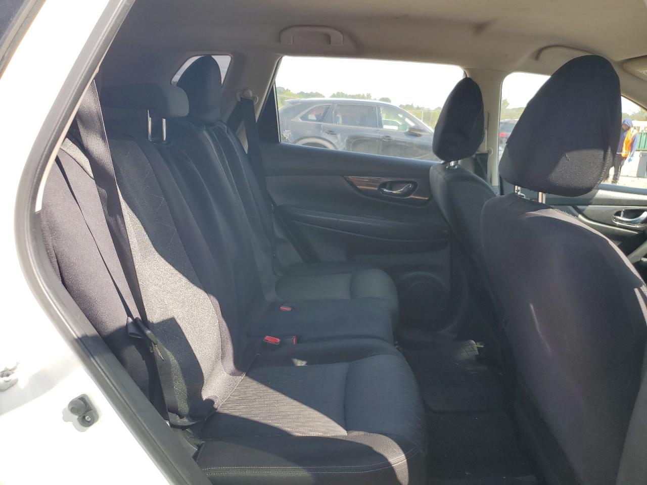 2017 Nissan Rogue S VIN: JN8AT2MV1HW000860 Lot: 82008015