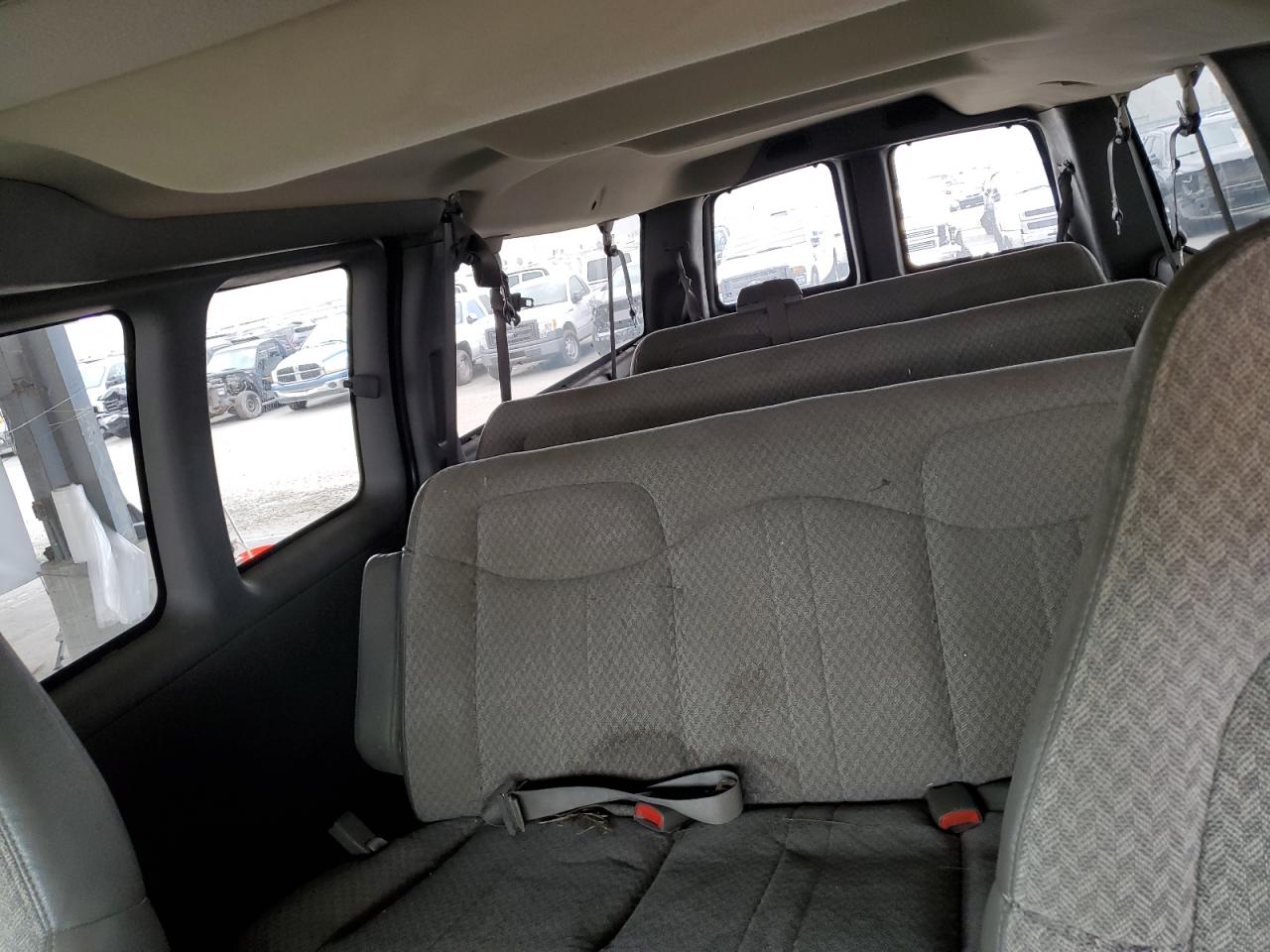 2004 GMC Savana G3500 VIN: 1GJHG39U041153377 Lot: 85652205