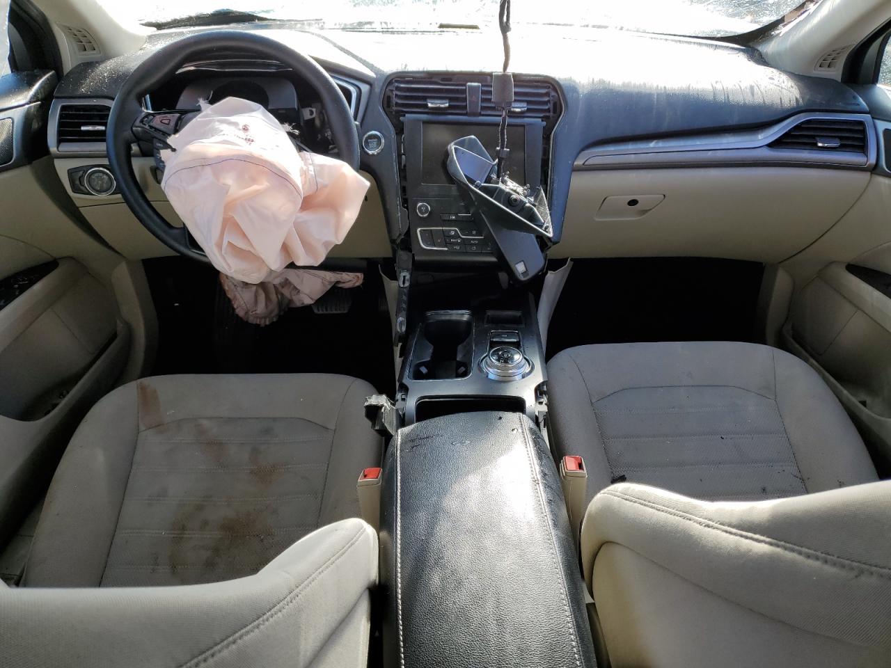 2020 Ford Fusion Se VIN: 3FA6P0T92LR124328 Lot: 90439635