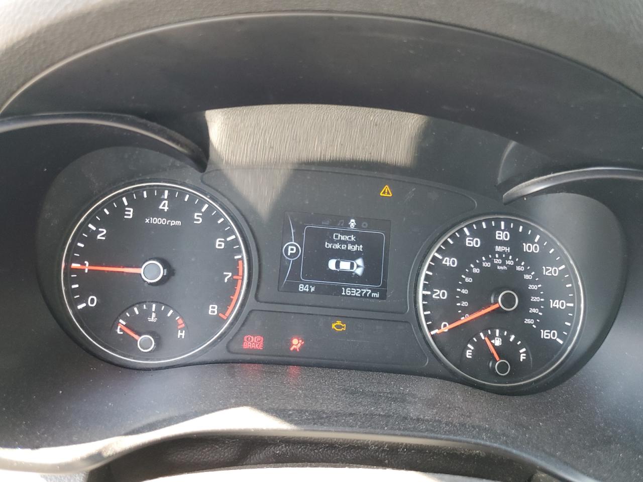 2018 Kia Optima Lx VIN: 5XXGT4L11JG208292 Lot: 84557485