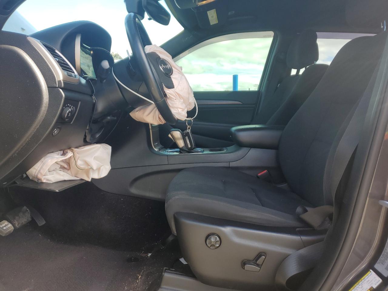 2017 Jeep Grand Cherokee Laredo VIN: 1C4RJFAG2HC750299 Lot: 85521915