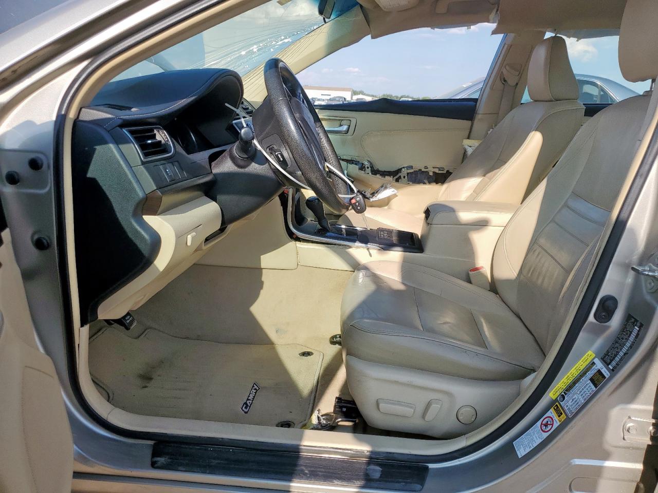 2015 Toyota Camry Le VIN: 4T1BF1FK1FU935112 Lot: 81976225