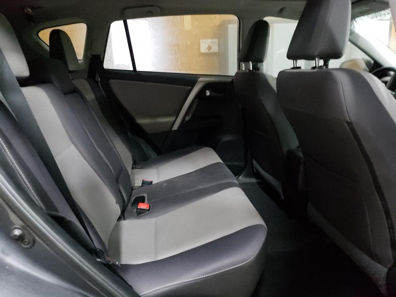 2015 Toyota Rav4 Xle VIN: 2T3WFREV2FW186873 Lot: 90125605