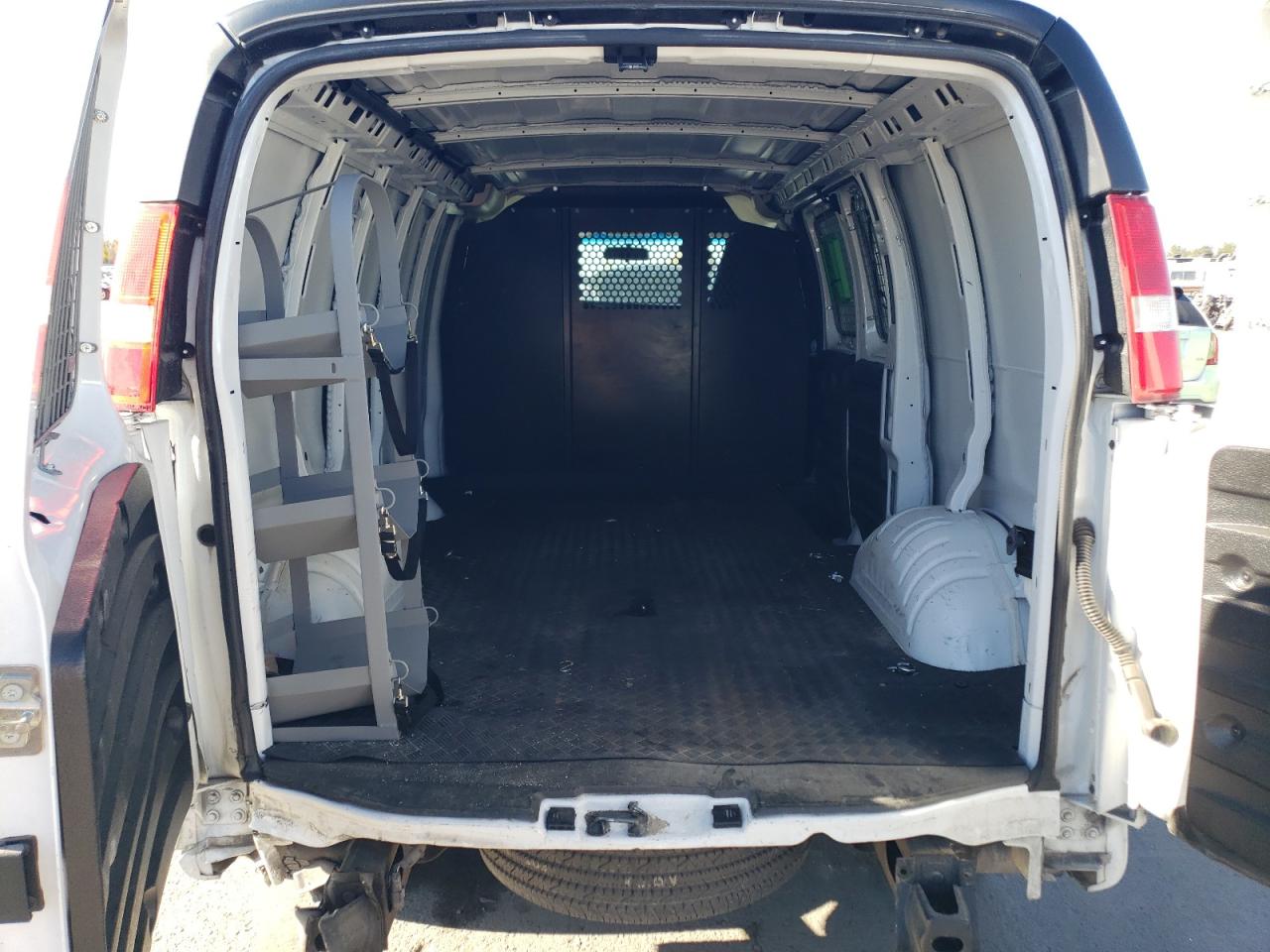 2022 GMC Savana Delivery Van VIN: 1GTW7AFP2N1188909 Lot: 70269895