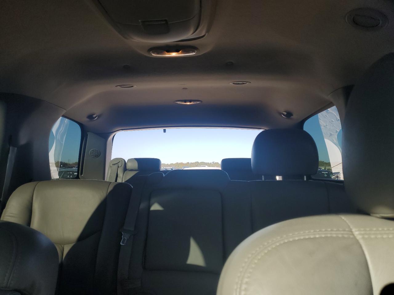 2003 Chevrolet Tahoe K1500 VIN: 1GNEK13Z13R318359 Lot: 87214995