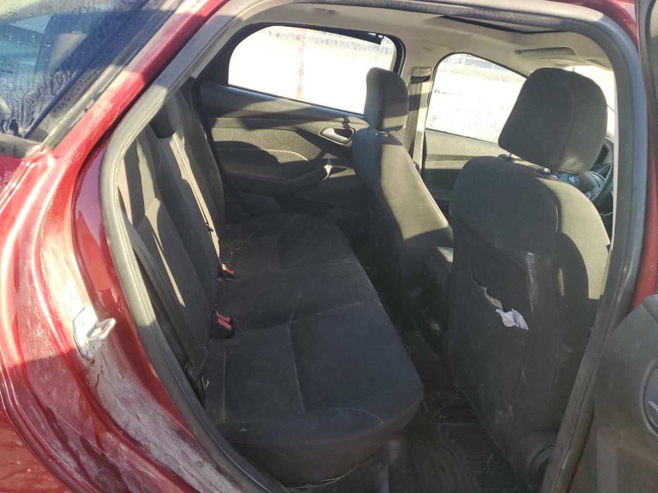 2016 Ford Focus Se VIN: 1FADP3F27GL391492 Lot: 82267495