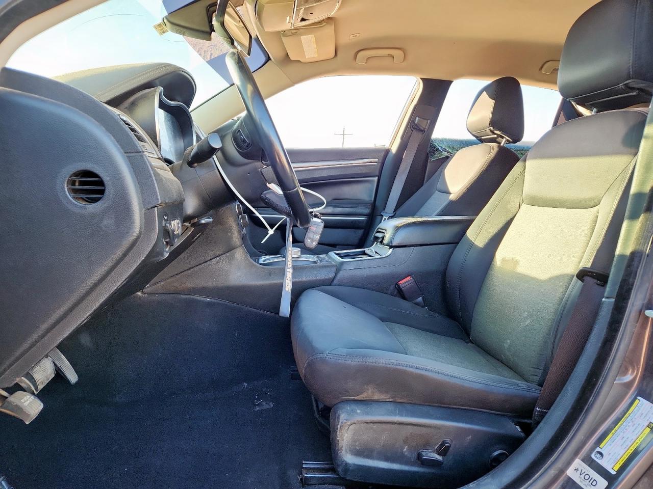 2019 Chrysler 300 Touring VIN: 2C3CCAAG4KH614316 Lot: 90395815