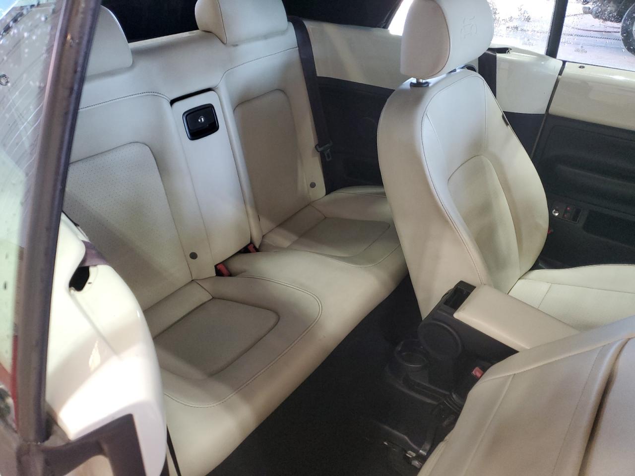 2007 Volkswagen New Beetle Triple White VIN: 3VWFG31Y57M410325 Lot: 84377575