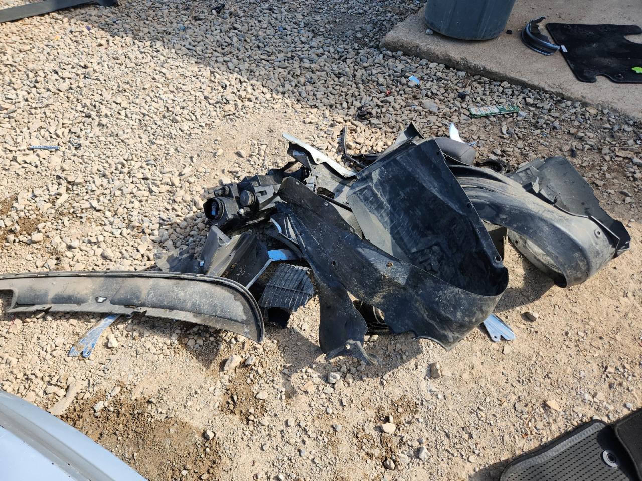 2011 Ford Fusion Se VIN: 3FAHP0HA9BR298696 Lot: 84815485