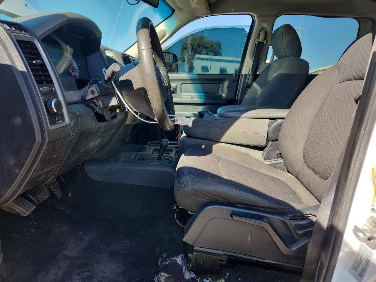 2015 Ram 2500 St VIN: 3C6TR5CT3FG563352 Lot: 84294325