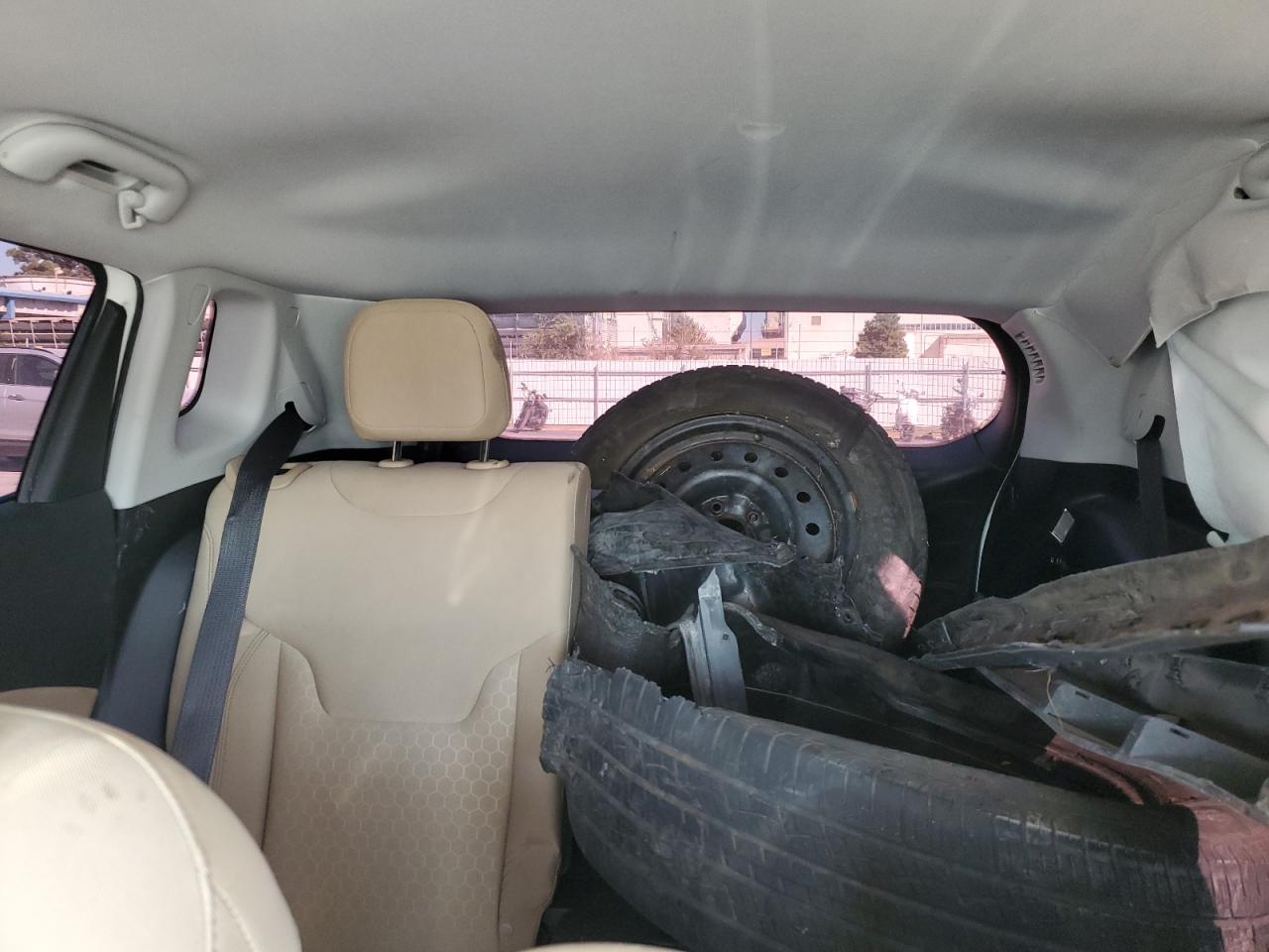 2018 Jeep Compass Sport VIN: 3C4NJCAB2JT148112 Lot: 82343285