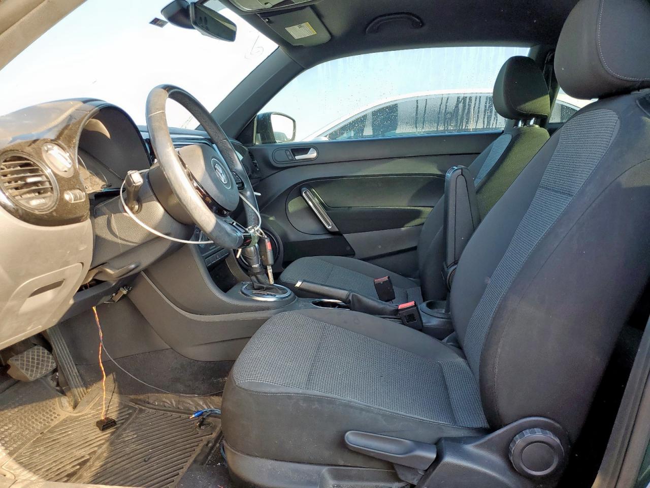 2017 Volkswagen Beetle 1.8T VIN: 3VWF17ATXHM611099 Lot: 84446885