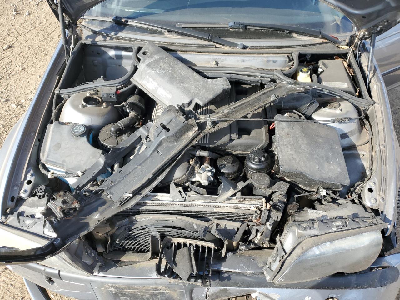 2004 BMW 325 I VIN: WBAET37454NJ82162 Lot: 82708495