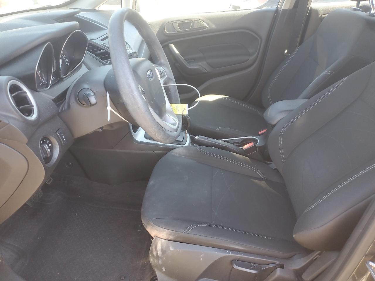 2019 Ford Fiesta Se VIN: 3FADP4EJ0KM164134 Lot: 84521835