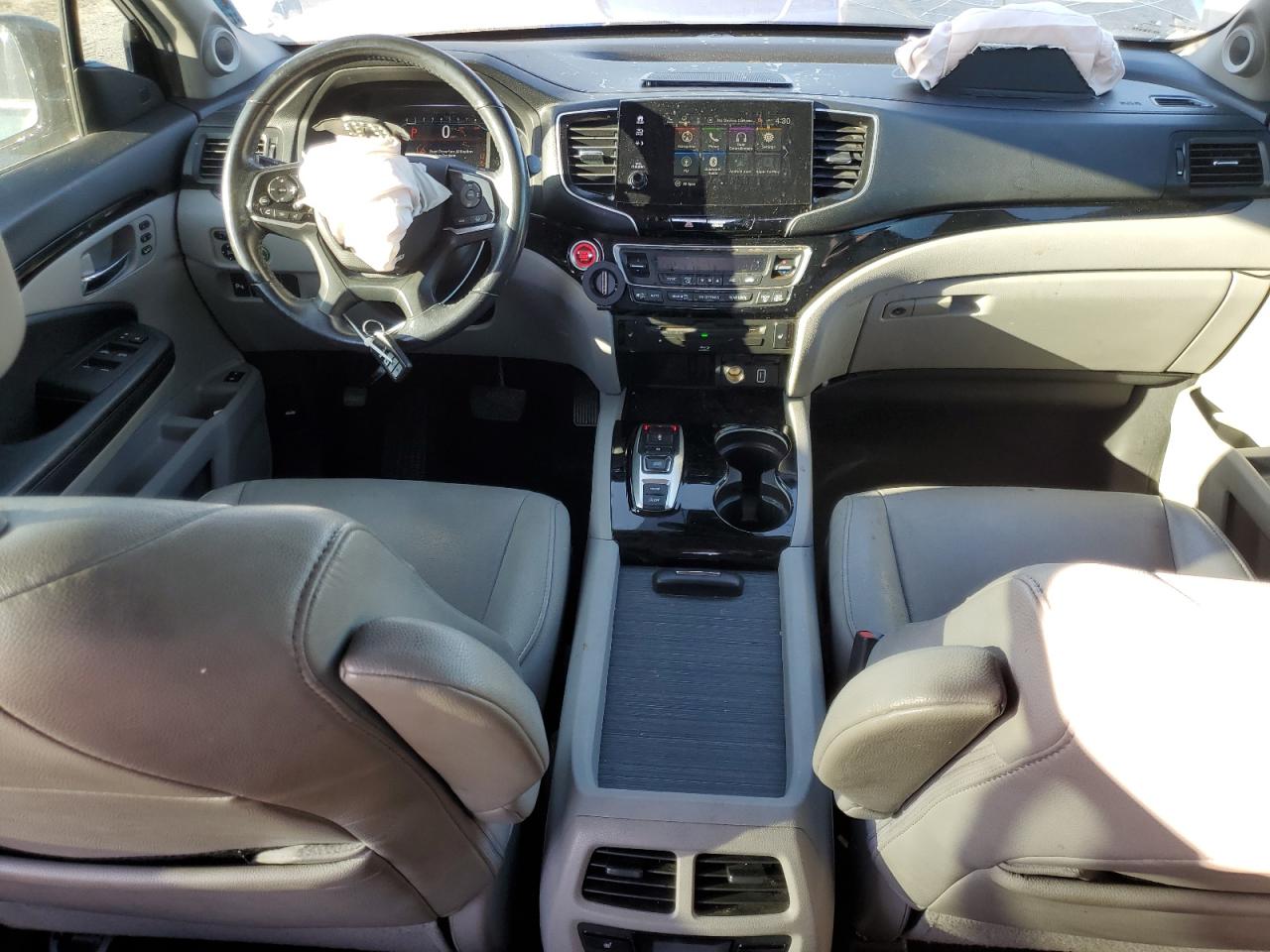 2019 Honda Pilot Touring VIN: 5FNYF5H67KB043293 Lot: 82196395