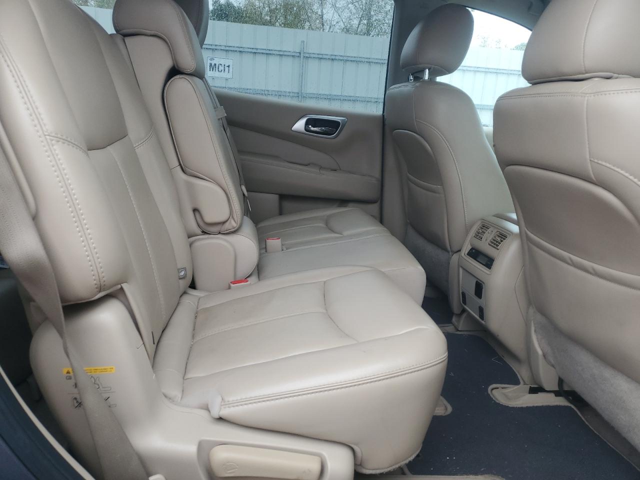 2015 Nissan Pathfinder S VIN: 5N1AR2MM5FC653137 Lot: 82357495