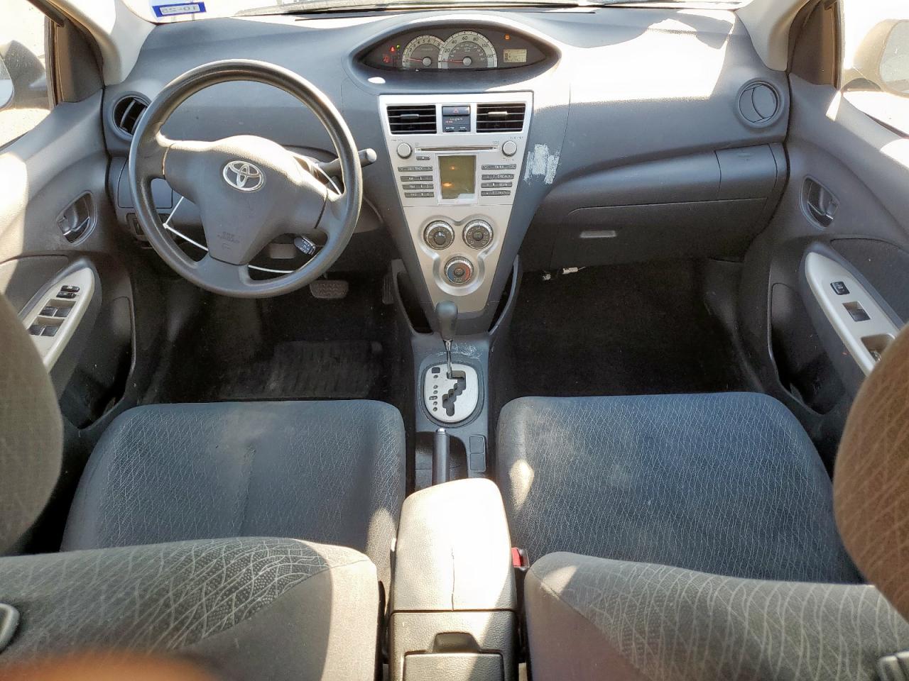 2008 Toyota Yaris VIN: JTDBT923081267818 Lot: 86492105