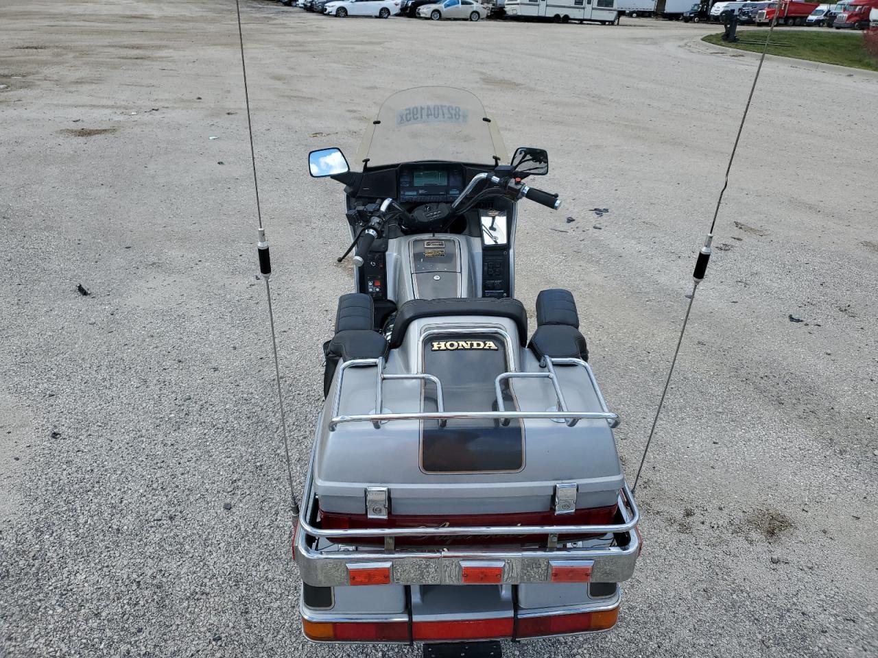 1986 Honda Gl1200 A VIN: 1HFSC1426GA216818 Lot: 82704195