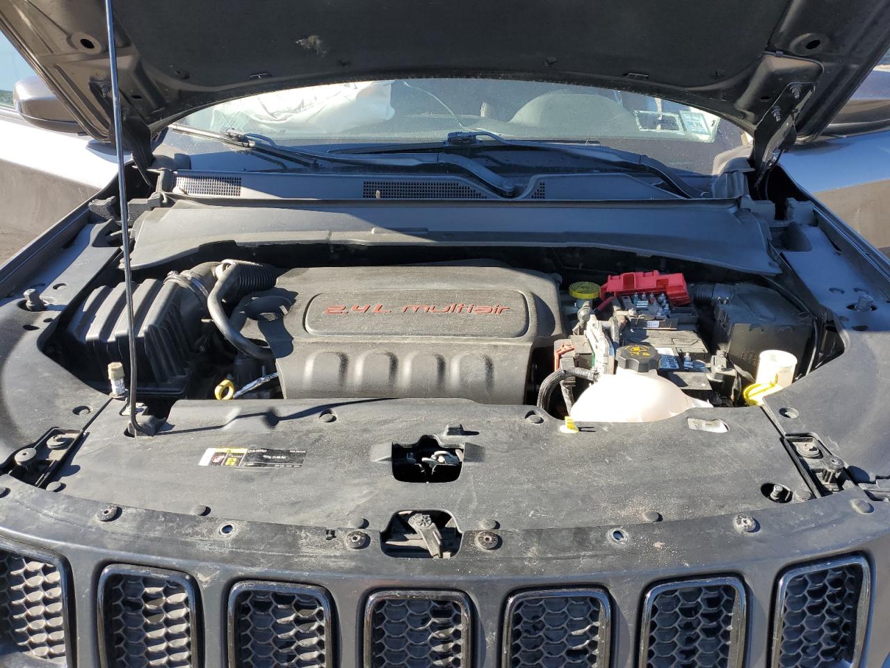 2019 Jeep Compass Latitude VIN: 3C4NJDBBXKT723918 Lot: 82299855