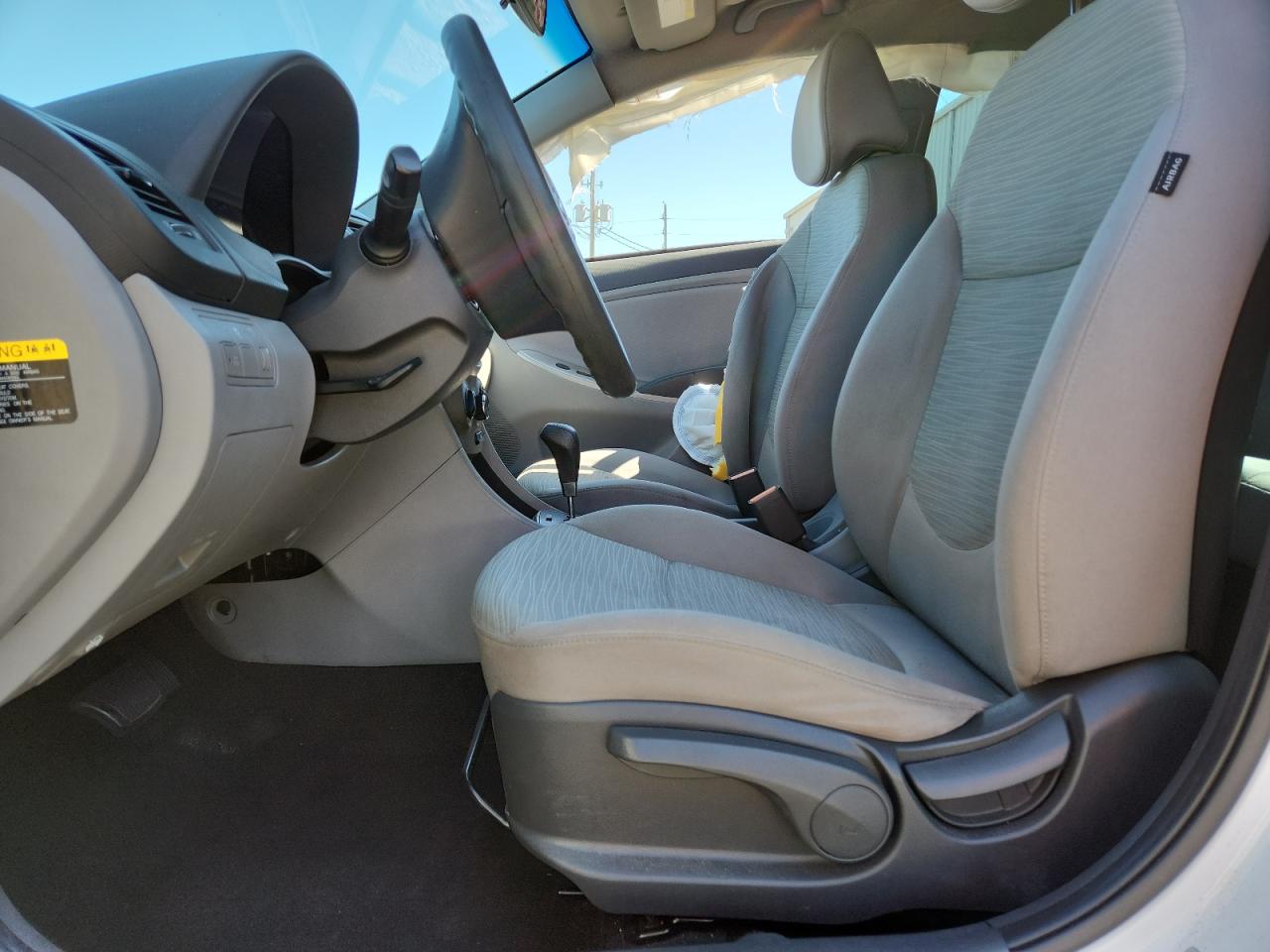 2016 Hyundai Accent Se VIN: KMHCT4AE0GU105884 Lot: 87240935