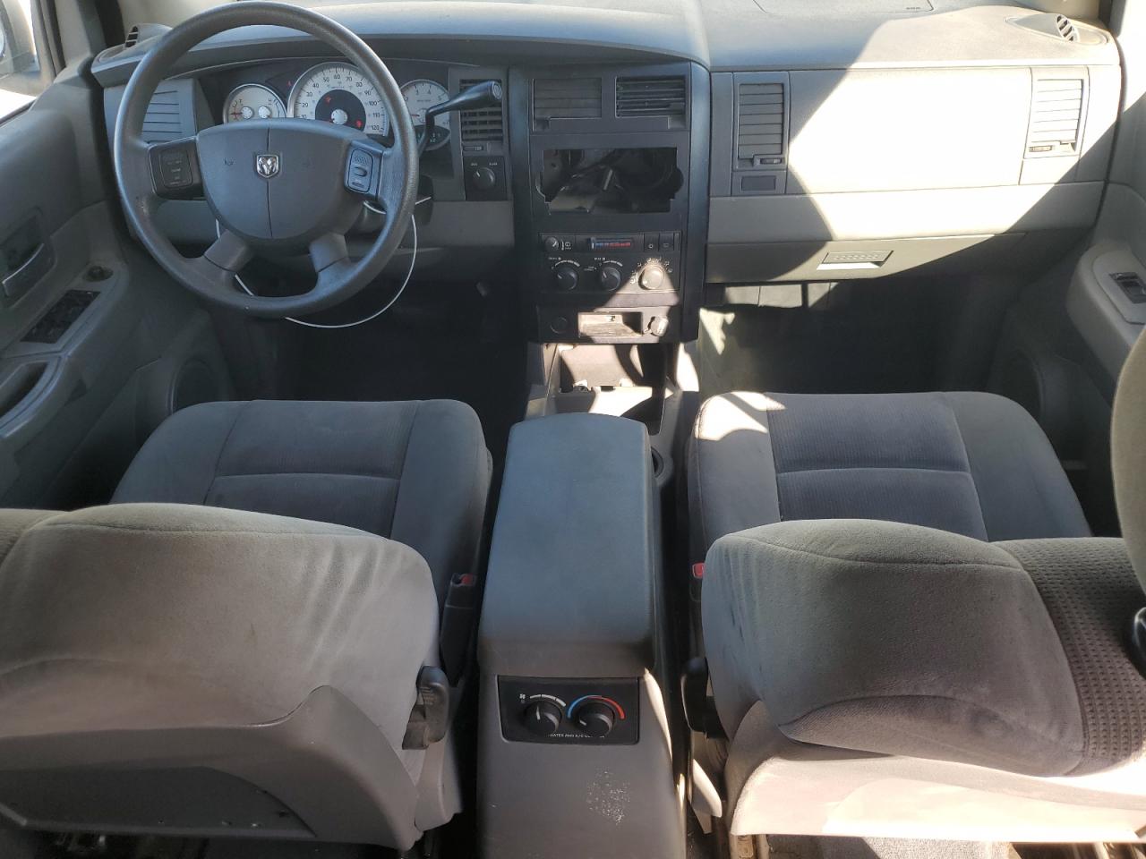 2005 Dodge Durango Slt VIN: 1D4HB48N95F576889 Lot: 81974525