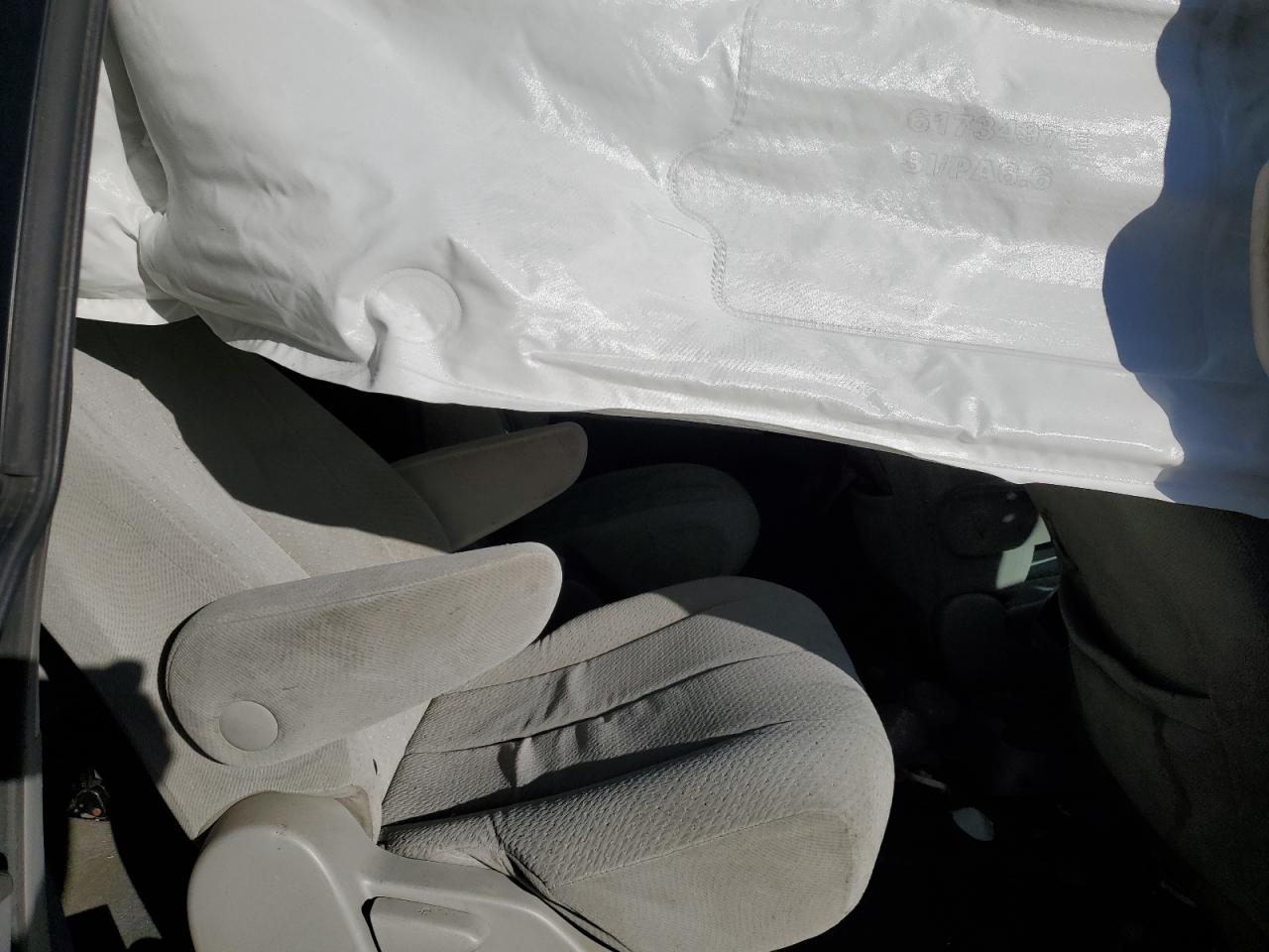 2011 Toyota Sienna Le VIN: 5TDKK3DC9BS116239 Lot: 82376125