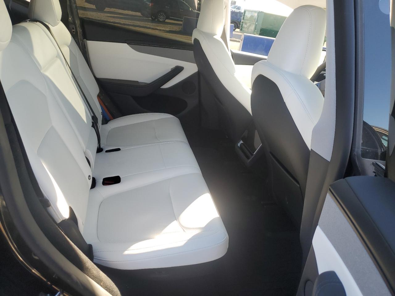 2026 Tesla Model Y VIN: 7SAYGDEE2TF339023 Lot: 90938565