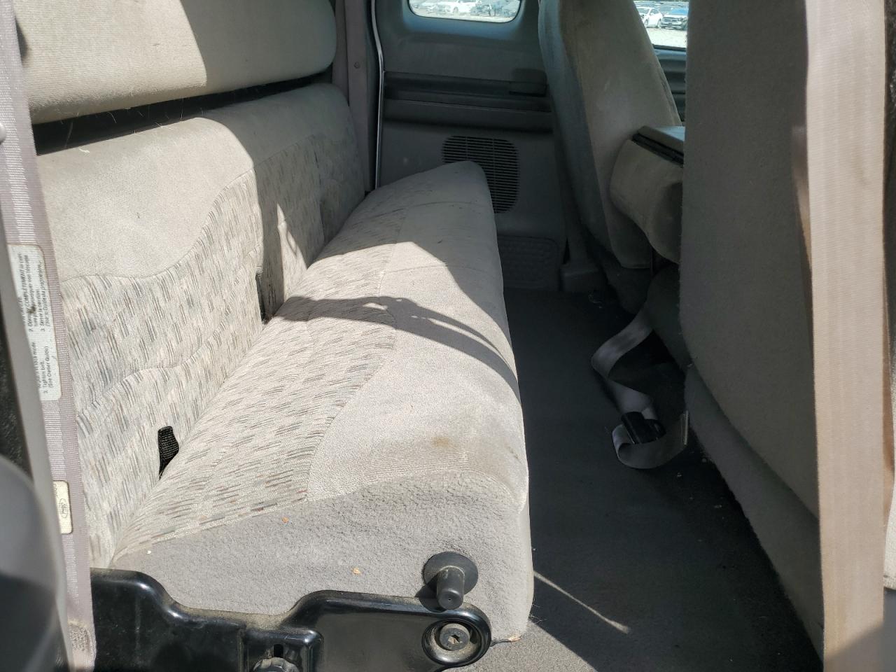 1999 Ford F250 Super Duty VIN: 1FTNX21L4XEC19000 Lot: 81460995