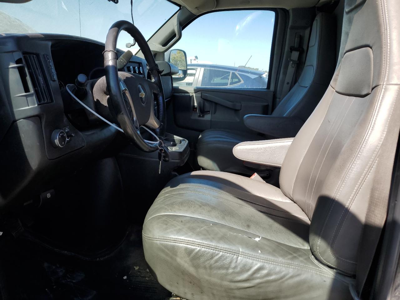 2016 Chevrolet Express G2500 VIN: 1GCWGAFFXG1157384 Lot: 86142515