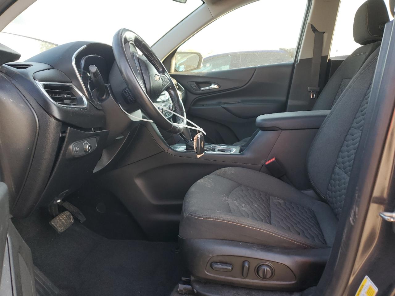 2019 Chevrolet Equinox Lt VIN: 2GNAXKEV9K6120445 Lot: 84970055