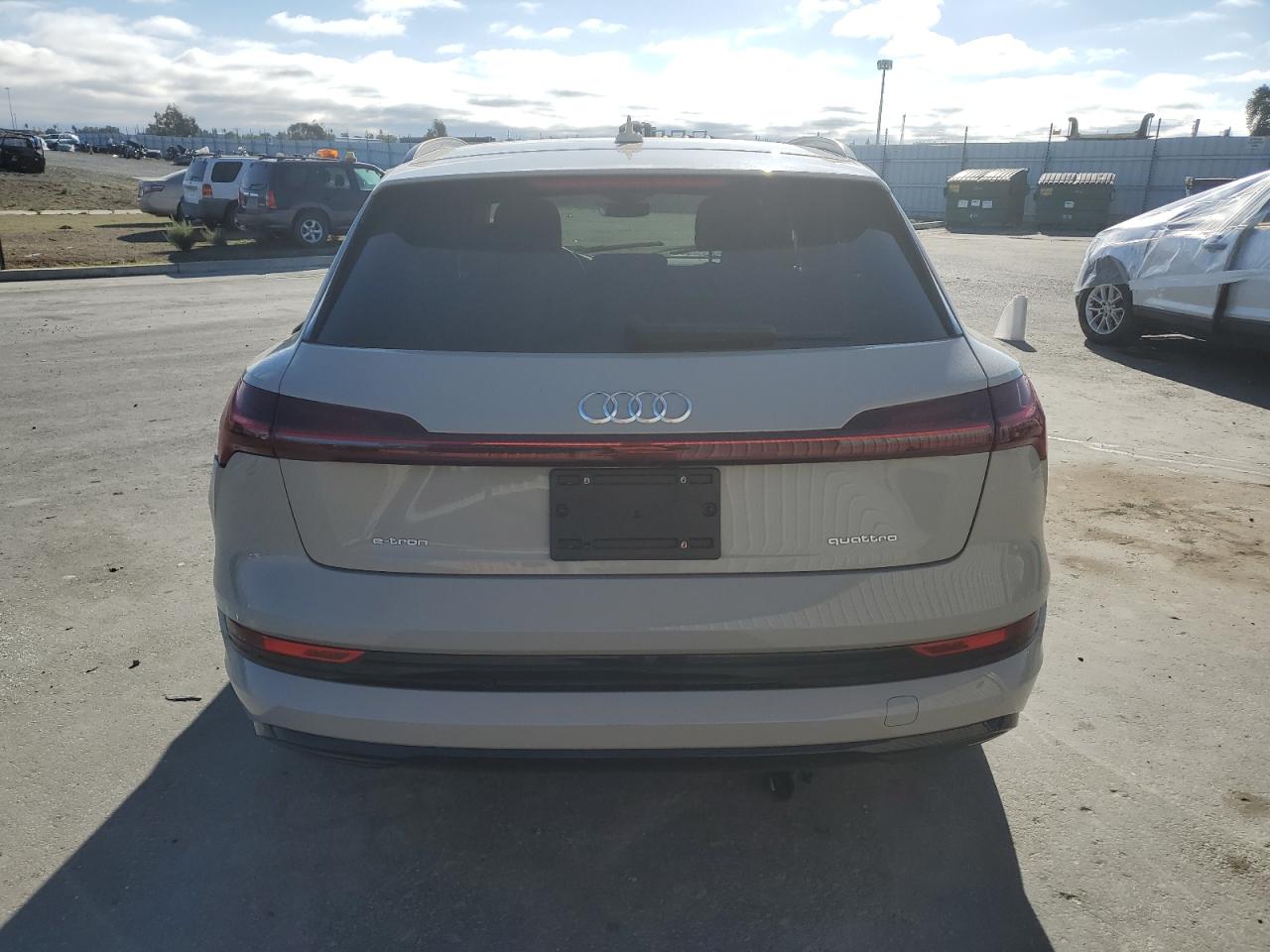 2022 Audi E-Tron Premium VIN: WA1AAAGE6NB012037 Lot: 90086485