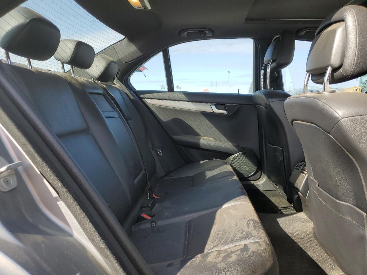 2012 Mercedes-Benz C 250 VIN: WDDGF4HB4CR203585 Lot: 85945845