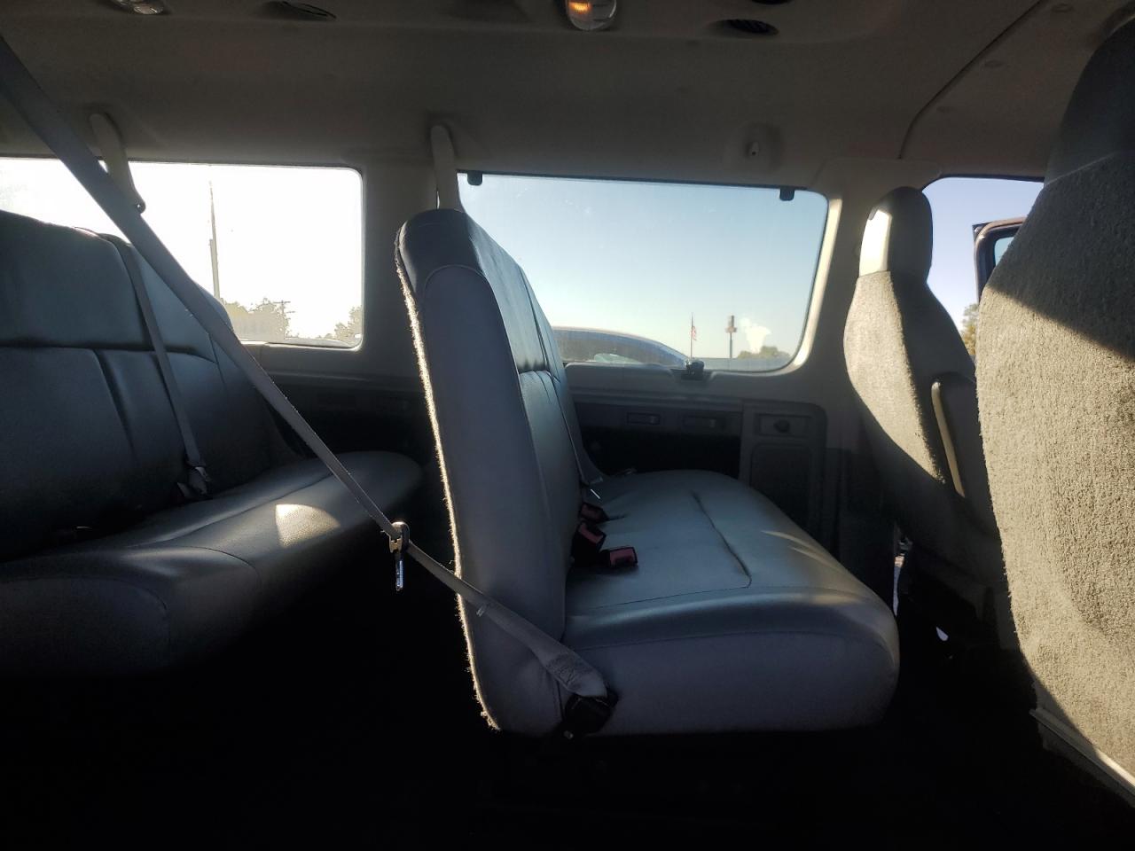 2013 Ford Econoline E350 Super Duty Wagon VIN: 1FBSS3BL3DDB25931 Lot: 81651815