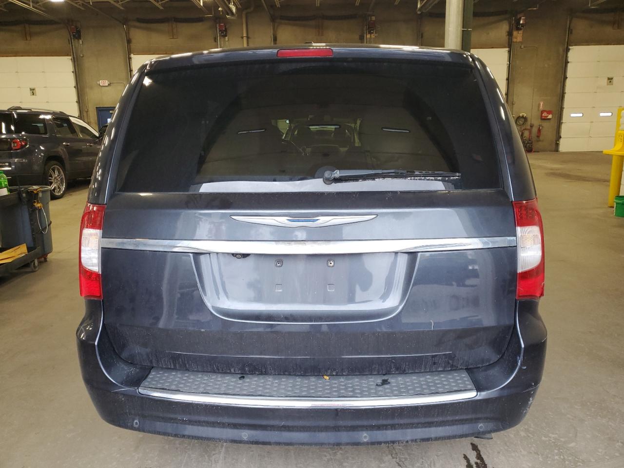 2014 Chrysler Town & Country Touring L VIN: 2C4RC1CG9ER261881 Lot: 82649185