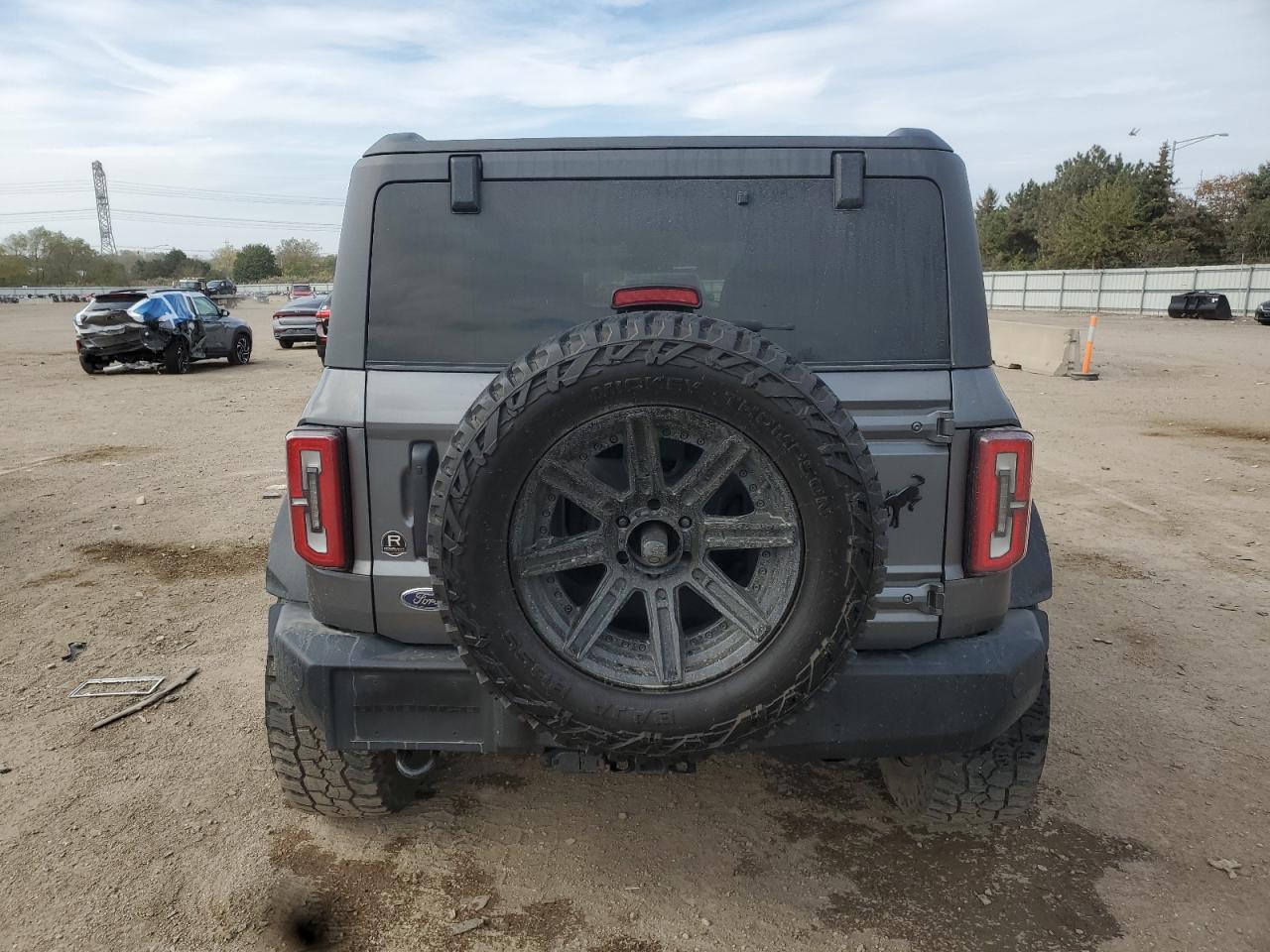 2022 Ford Bronco Base VIN: 1FMEE5DP9NLB53635 Lot: 87214675