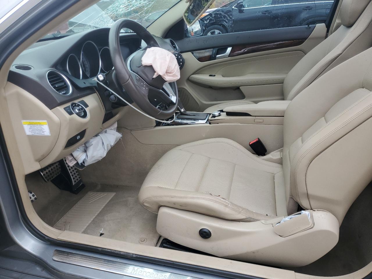 2013 Mercedes-Benz C 250 VIN: WDDGJ4HB9DF946888 Lot: 90693825